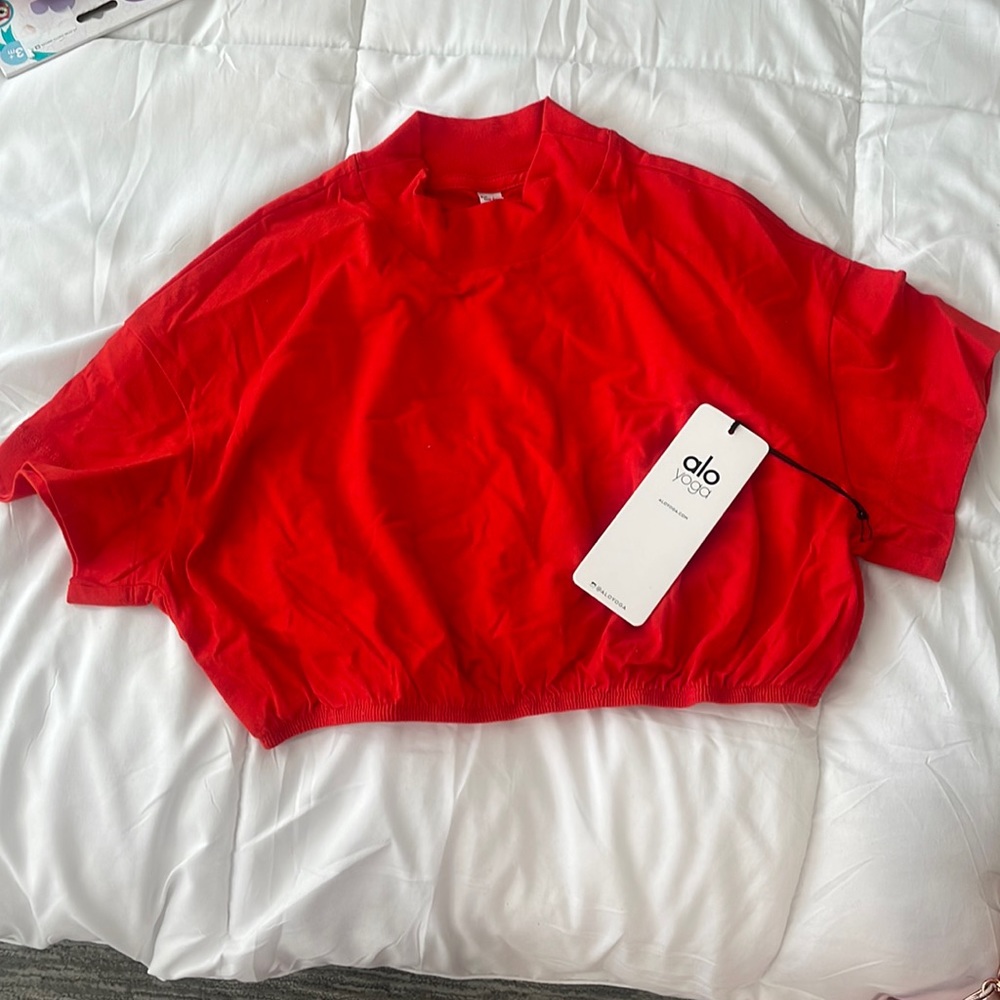 ALO Yoga Red Oversized Boxy Short Sleeve Sweatshirt